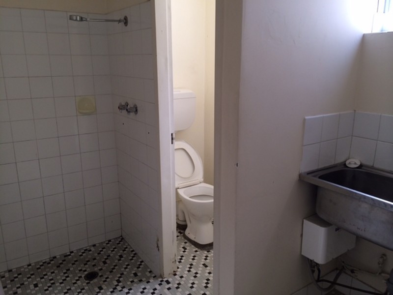 4/307 Wharf Street, Queens Park WA 6107