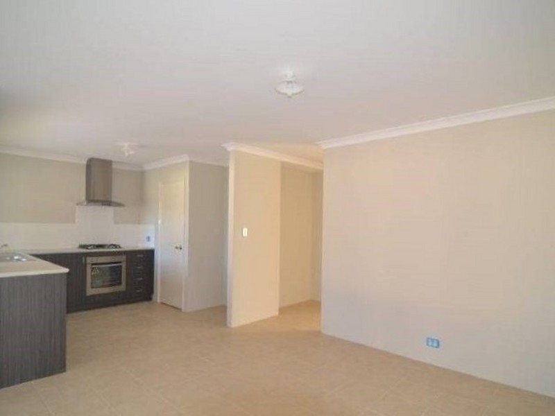 211B Wharf Street, Queens Park WA 6107