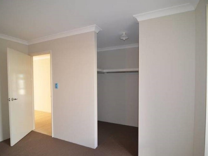 211B Wharf Street, Queens Park WA 6107