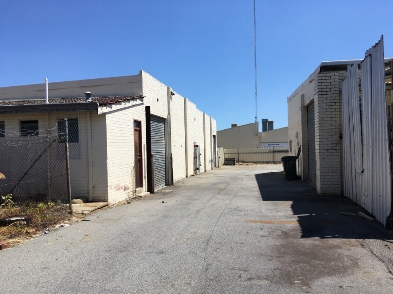 56 & 58 Owen Road, Kelmscott WA 6111