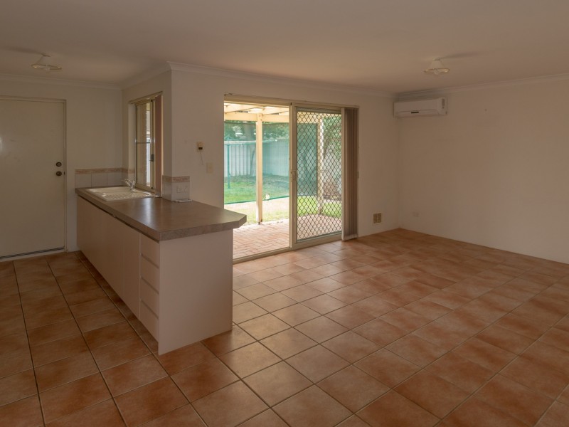 2/257 Surrey Road, Kewdale WA 6105