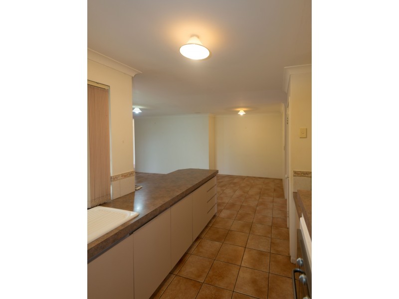 2/257 Surrey Road, Kewdale WA 6105