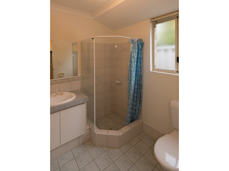 2/257 Surrey Road, Kewdale WA 6105