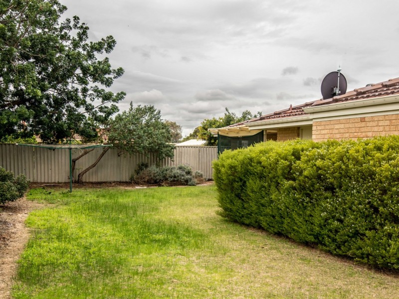 2/257 Surrey Road, Kewdale WA 6105