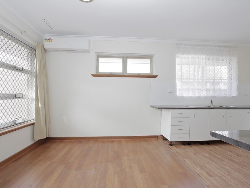 72 Davies Crescent, Kardinya WA 6163