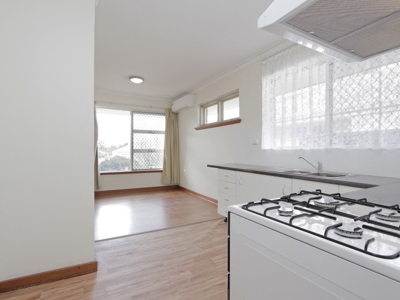 72 Davies Crescent, Kardinya WA 6163