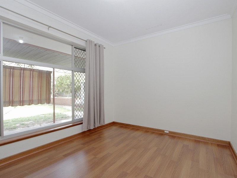 72 Davies Crescent, Kardinya WA 6163