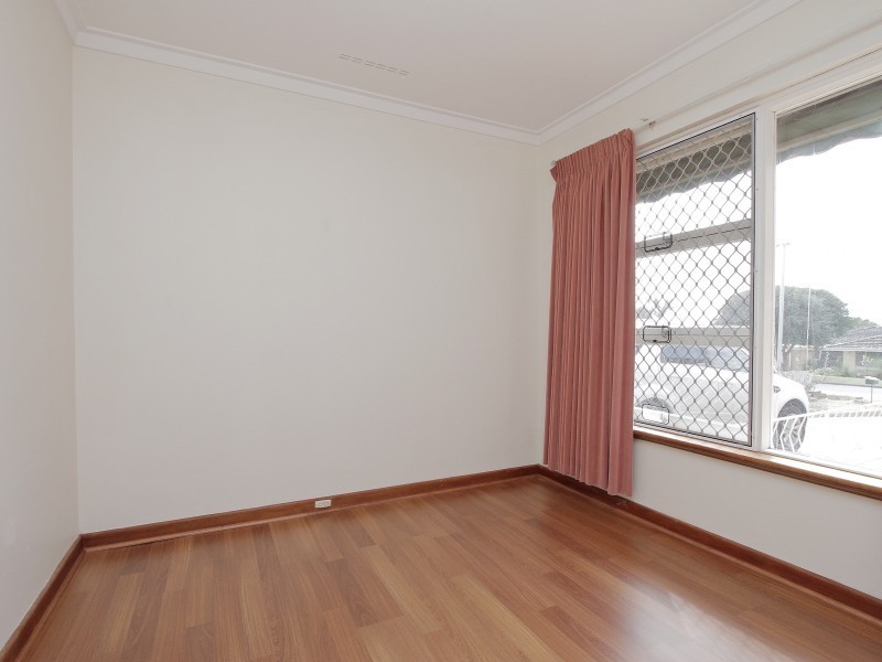 72 Davies Crescent, Kardinya WA 6163