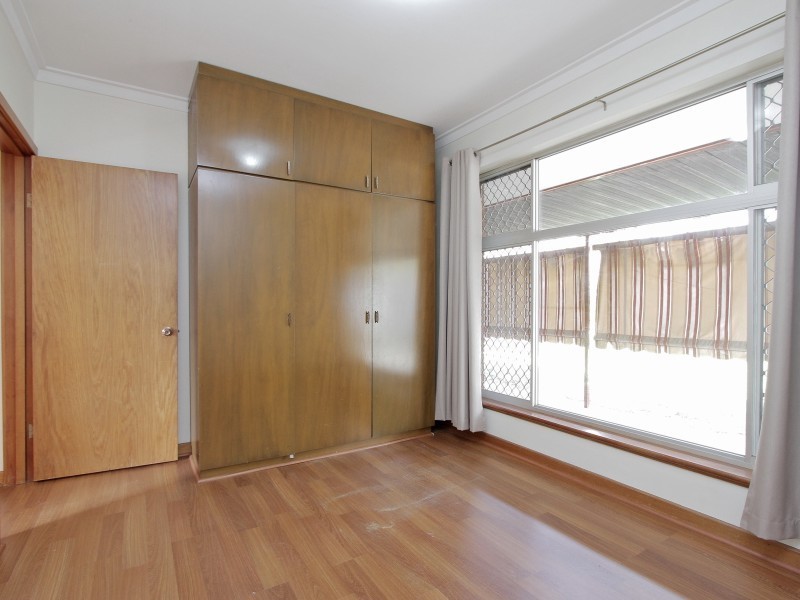 72 Davies Crescent, Kardinya WA 6163