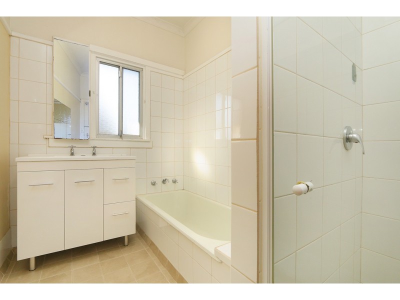 108 Jarrah Road, St James WA 6102