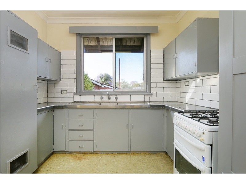 108 Jarrah Road, St James WA 6102