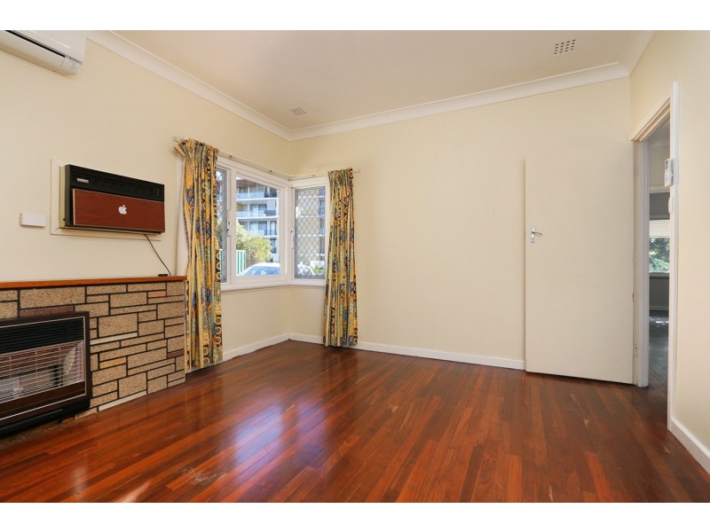 108 Jarrah Road, St James WA 6102