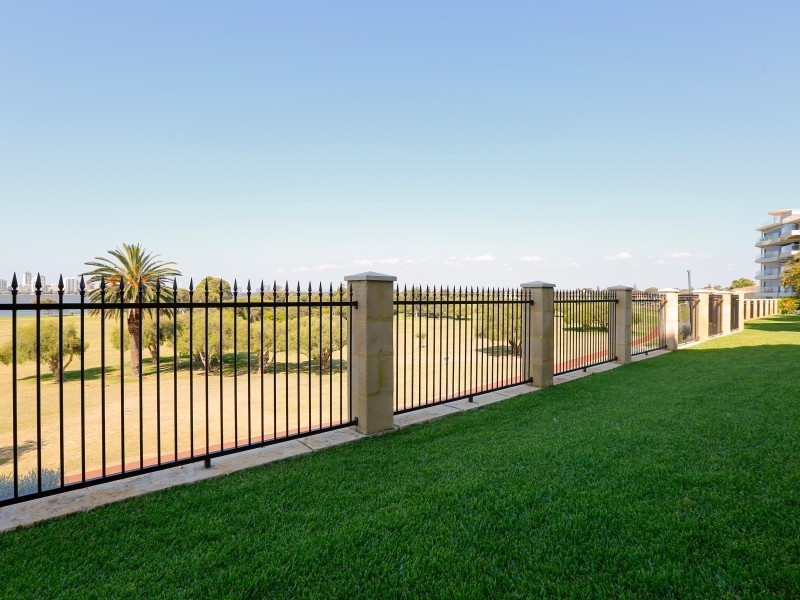 21/172 Mill Point Road, South Perth WA 6151