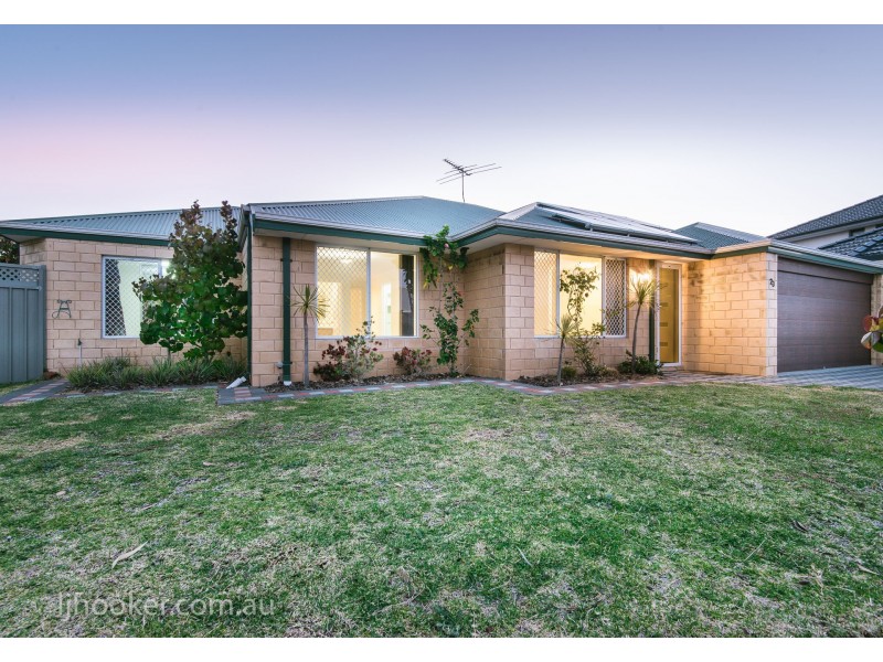 23 Serisier Parkway, Queens Park WA 6107