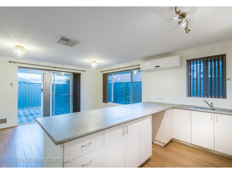 23 Serisier Parkway, Queens Park WA 6107