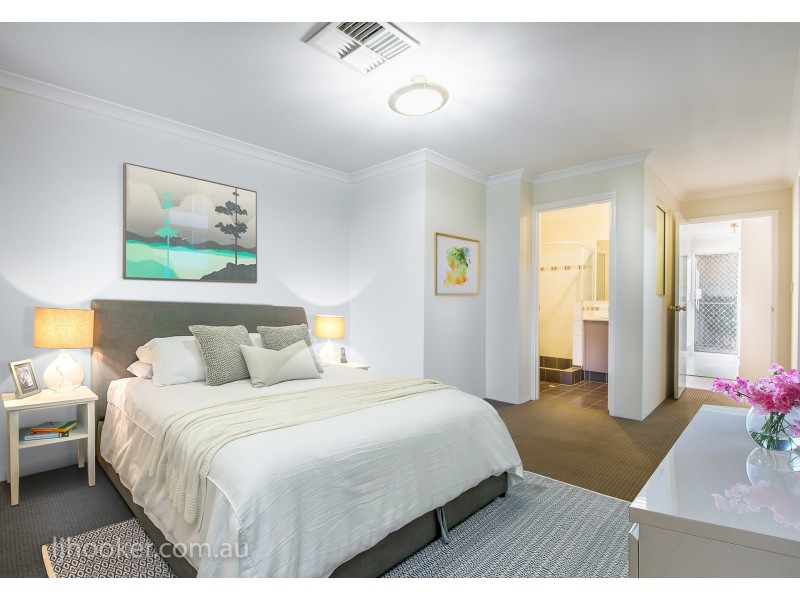 23 Serisier Parkway, Queens Park WA 6107