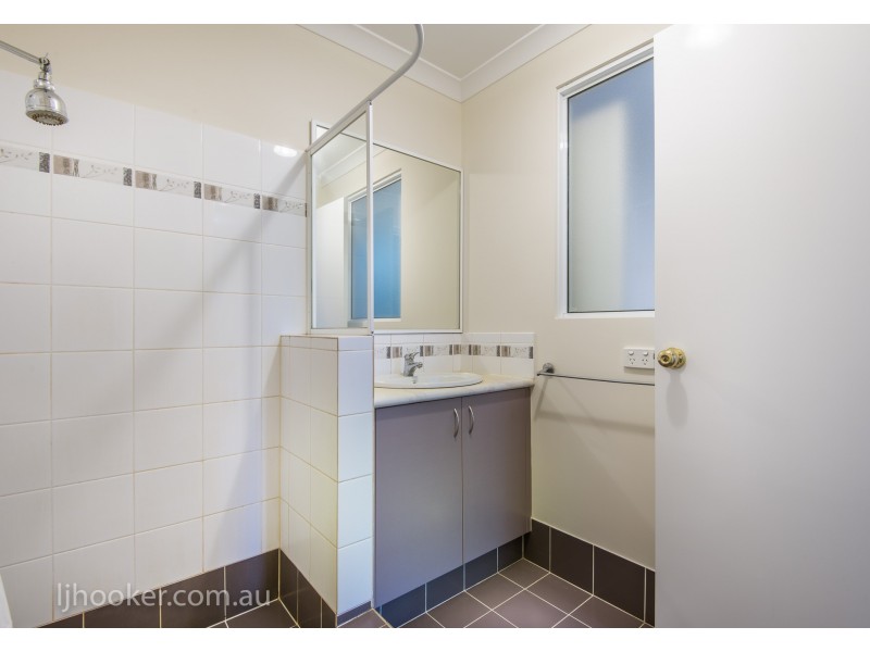 23 Serisier Parkway, Queens Park WA 6107