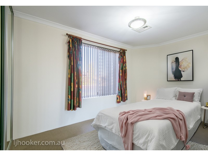 23 Serisier Parkway, Queens Park WA 6107