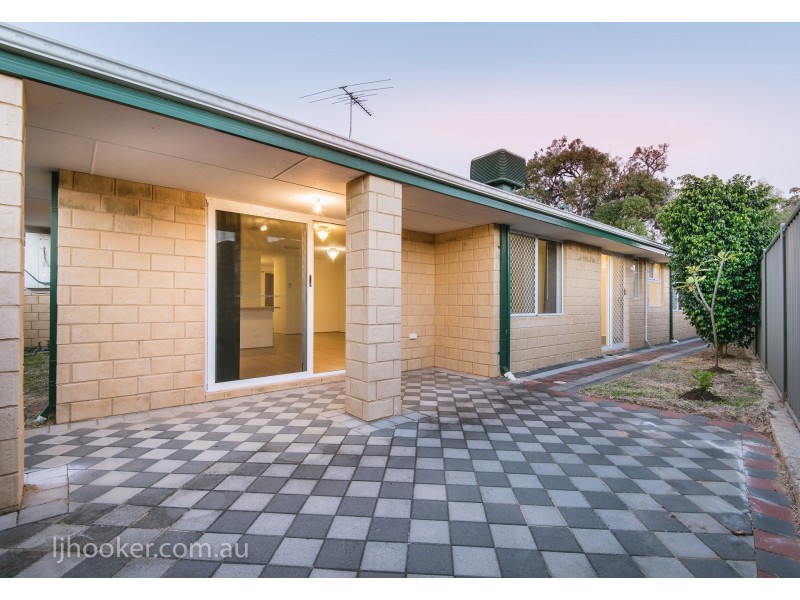 23 Serisier Parkway, Queens Park WA 6107