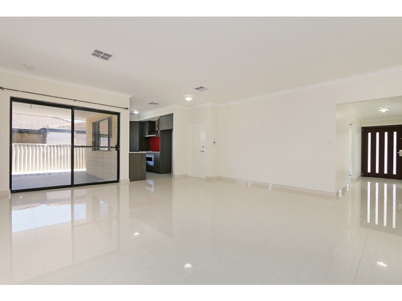 2 Carcoo Court, Beckenham WA 6107