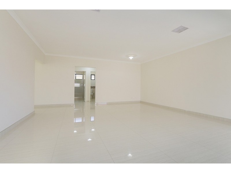 2 Carcoo Court, Beckenham WA 6107