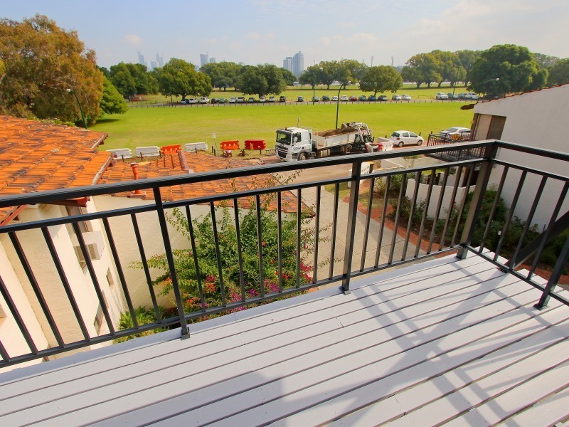 4/45 McCallum Lane, Victoria Park WA 6100