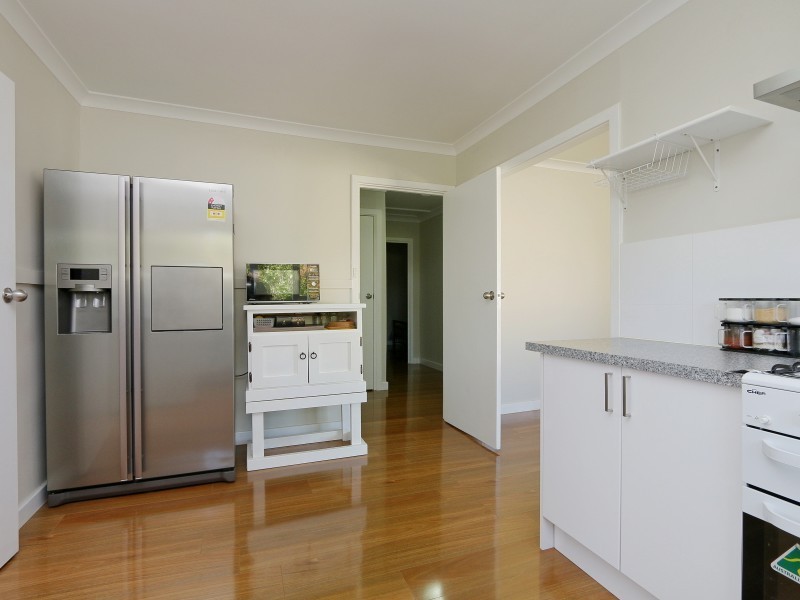 2 Kyogle Place, Armadale WA 6112