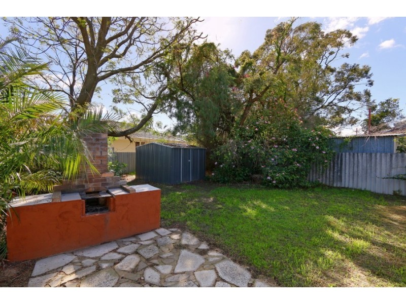2 Kyogle Place, Armadale WA 6112