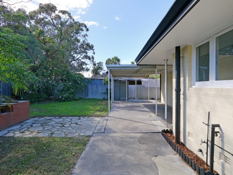 2 Kyogle Place, Armadale WA 6112