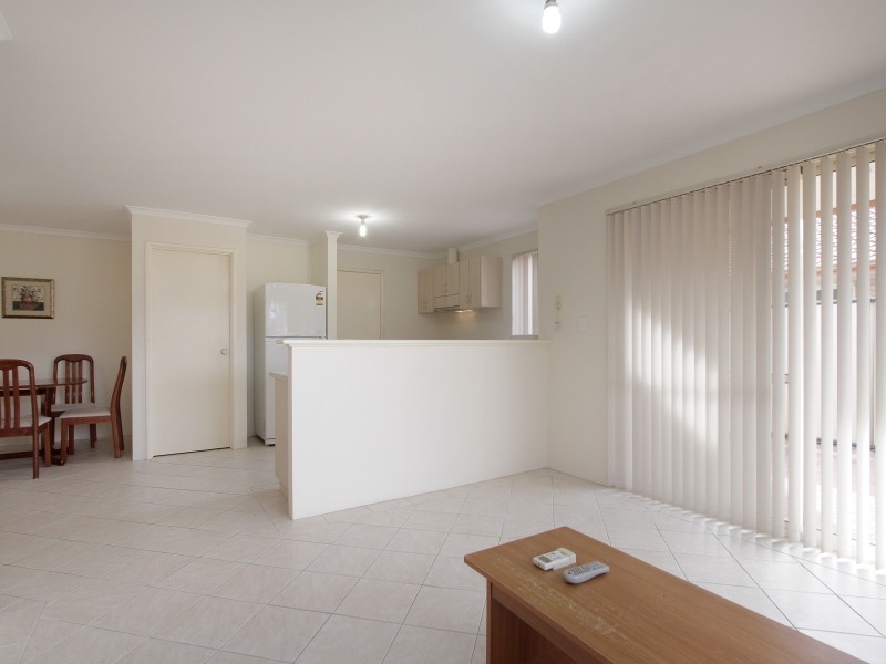 3/8 Acton Avenue, Bentley WA 6102