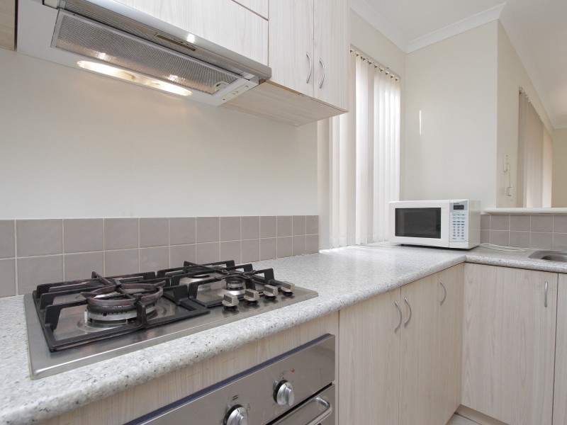 3/8 Acton Avenue, Bentley WA 6102
