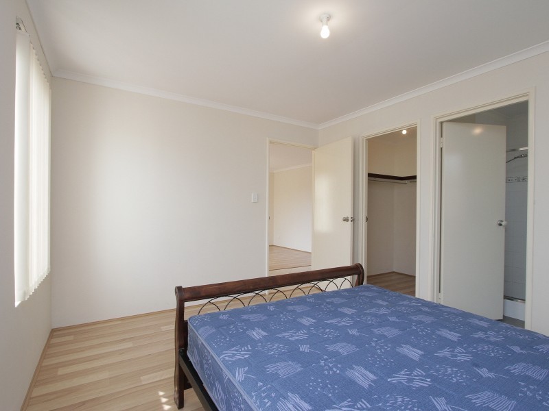 3/8 Acton Avenue, Bentley WA 6102