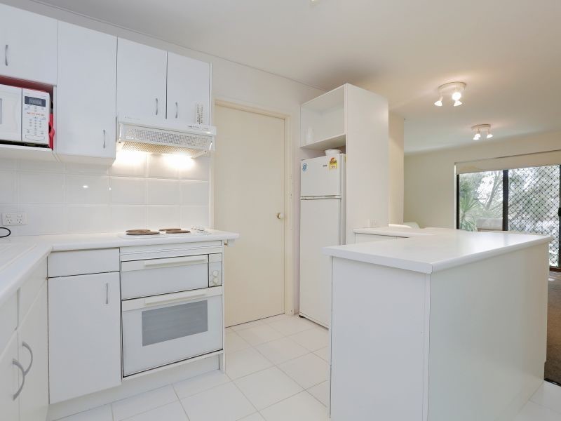 13/2 Brighton Road, Rivervale WA 6103