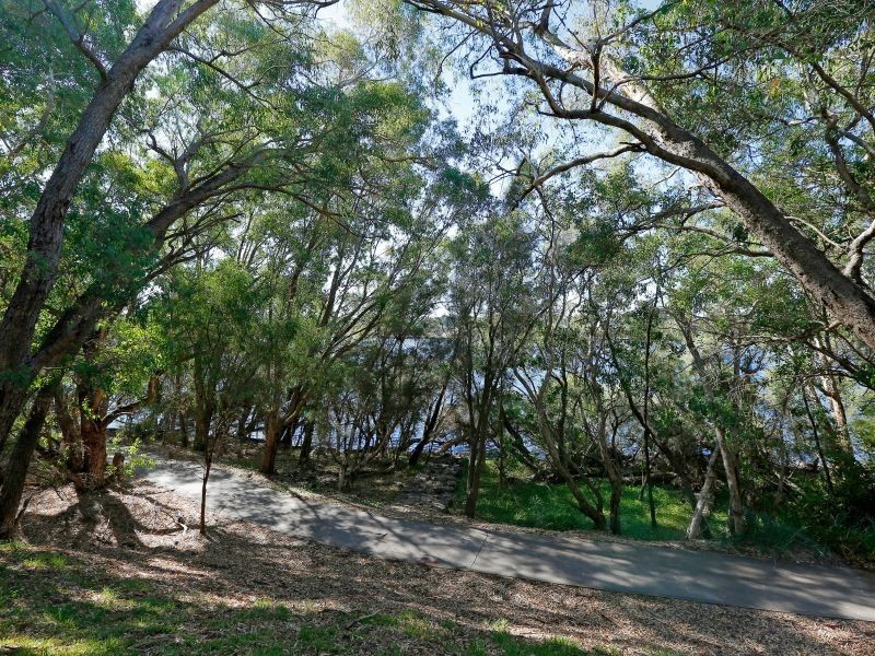 13/2 Brighton Road, Rivervale WA 6103