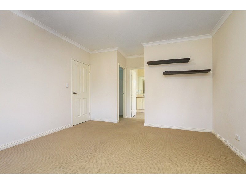 53 Kembla Circle, Madeley WA 6065