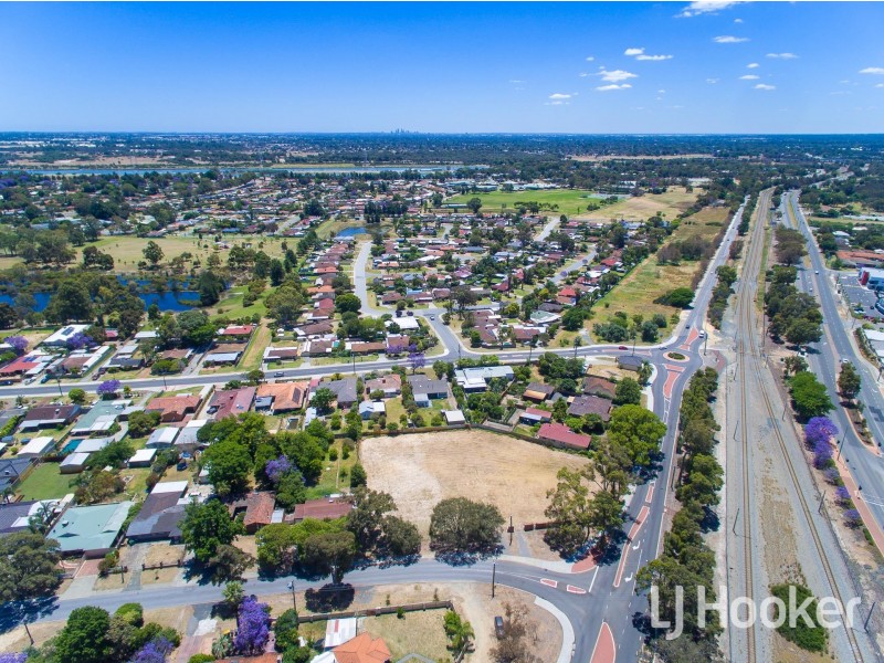 5 Banyard Avenue, Kelmscott WA 6111