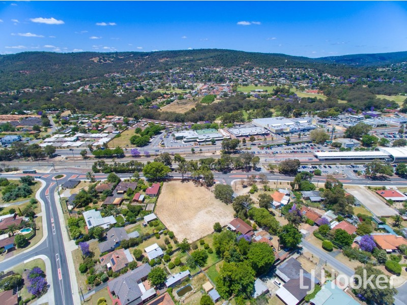 5 Banyard Avenue, Kelmscott WA 6111
