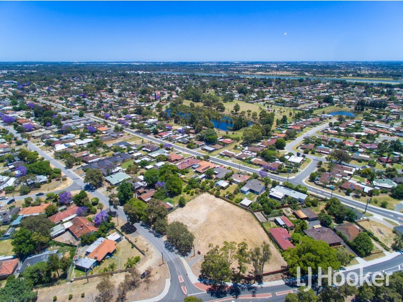 5 Banyard Avenue, Kelmscott WA 6111