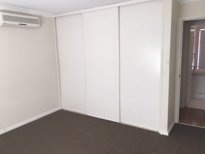 5/2 Braibrise Road, Wilson WA 6107