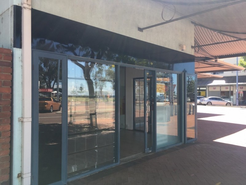 1/9 Railway Terrace, Rockingham WA 6168