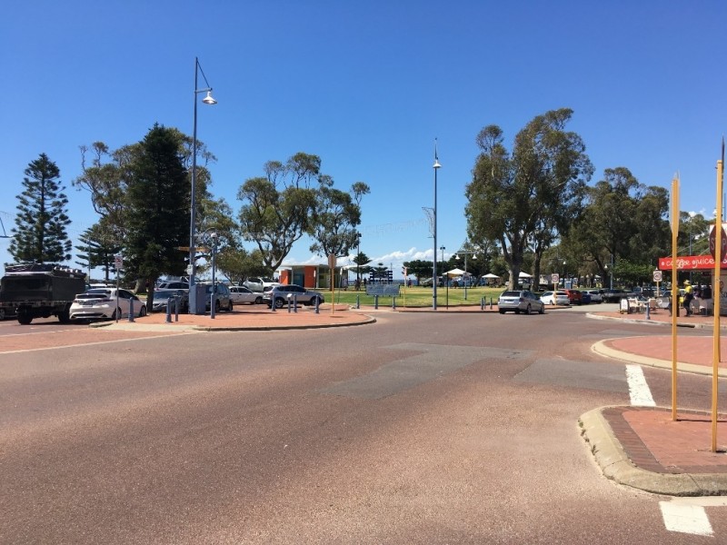 1/9 Railway Terrace, Rockingham WA 6168