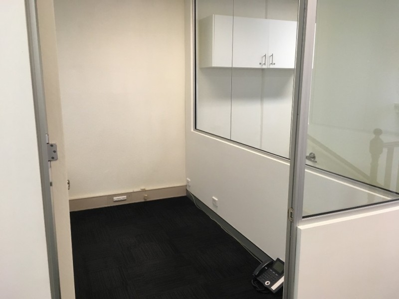 1/9 Railway Terrace, Rockingham WA 6168