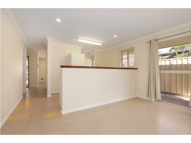 2/88 Toorak Road, Rivervale WA 6103