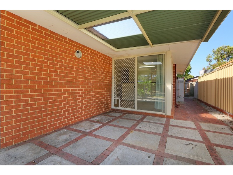 2/88 Toorak Road, Rivervale WA 6103