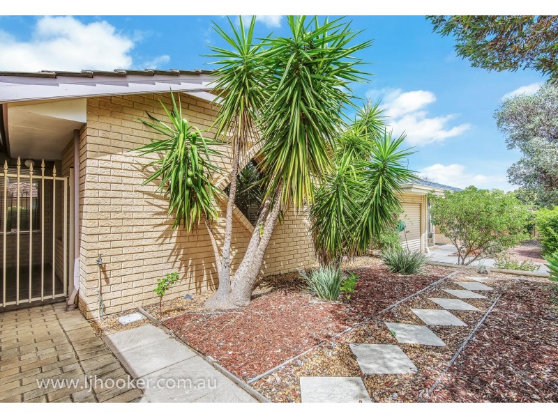 6 Williamson Lane, Stratton WA 6056