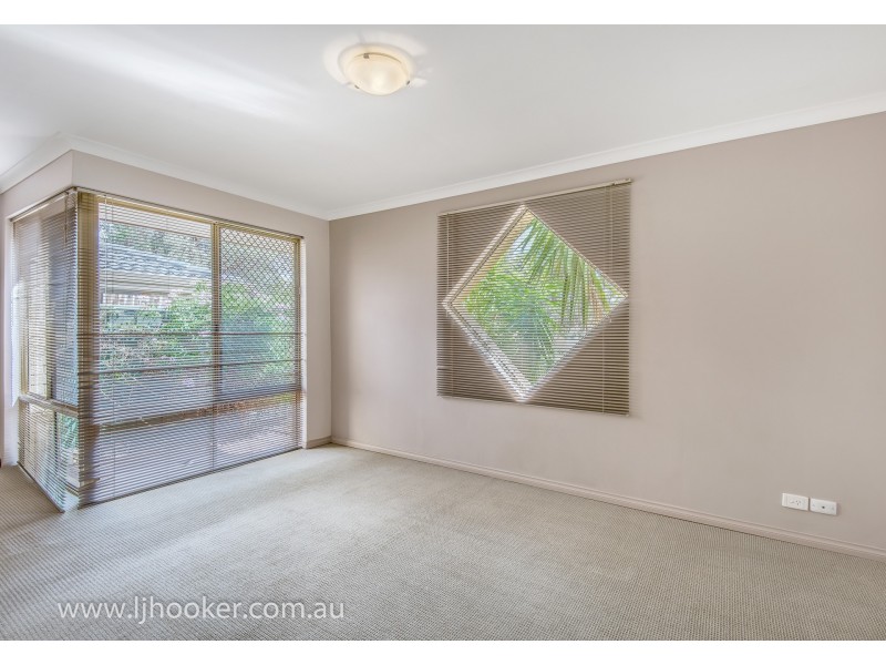 6 Williamson Lane, Stratton WA 6056