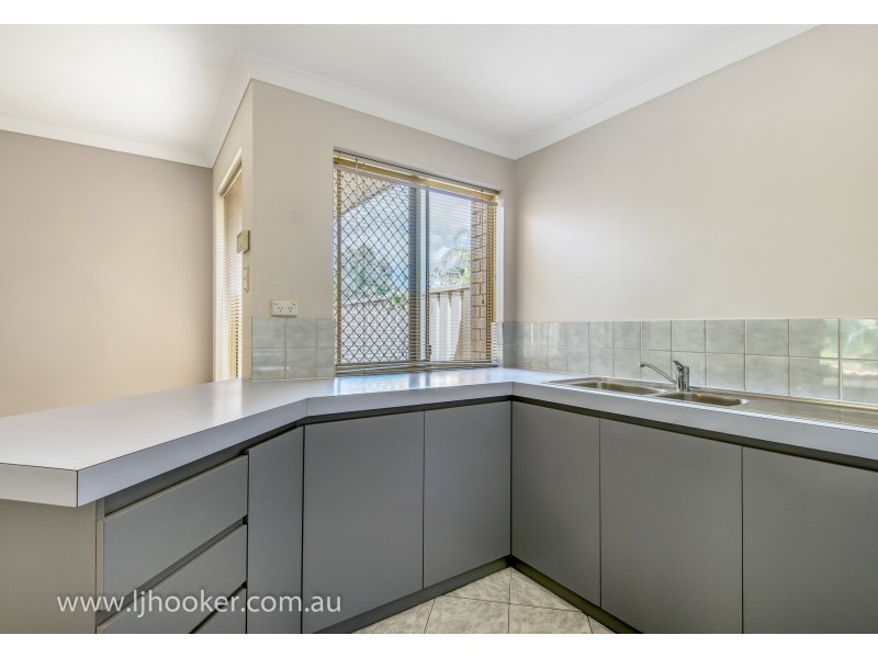6 Williamson Lane, Stratton WA 6056