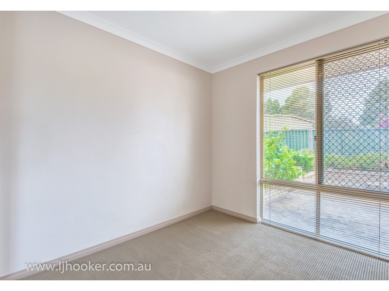6 Williamson Lane, Stratton WA 6056