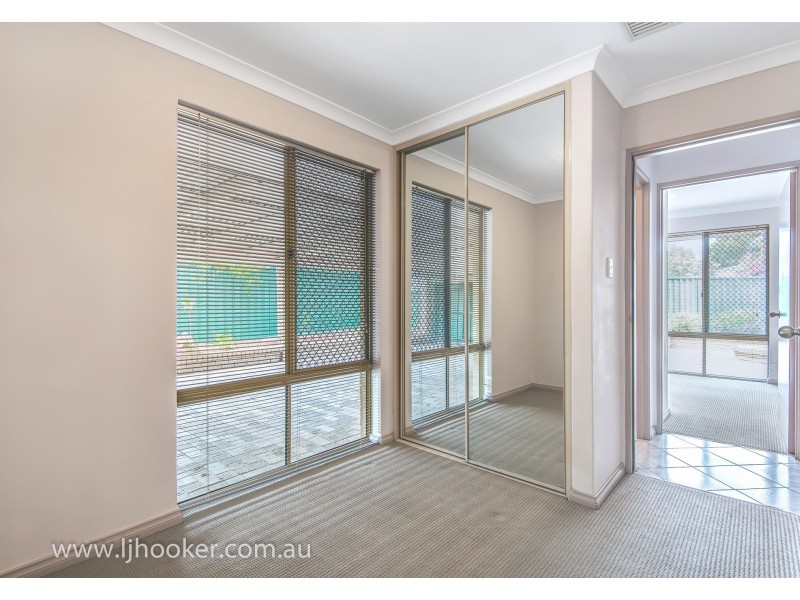 6 Williamson Lane, Stratton WA 6056