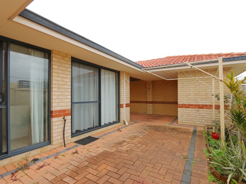 4/1A Salisbury Street, St James WA 6102